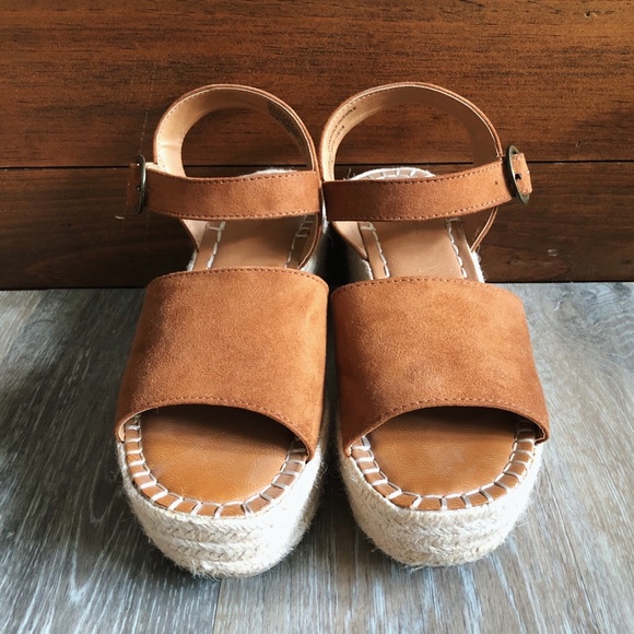 Universal Thread Wedges - Picture 2 of 6